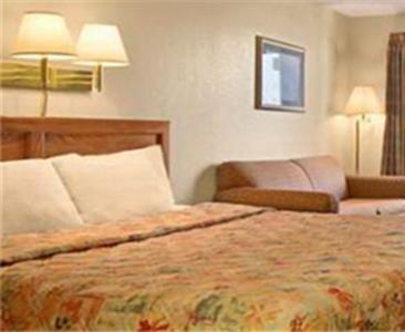Days Inn By Wyndham Apple Valley Pigeon Forge/Sevierville Room photo
